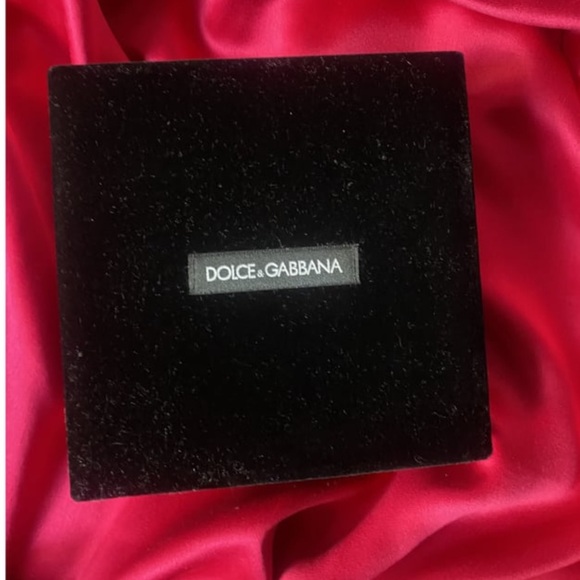 DOLCE AND GABBANA NECKLACE - Picture 2 of 4
